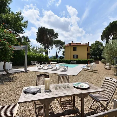 La Dei Pozzi Villa *